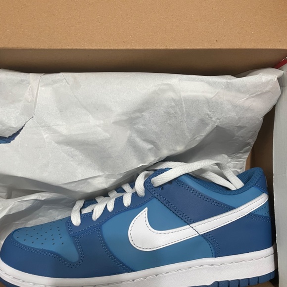 Nike dunks - Picture 2 of 3